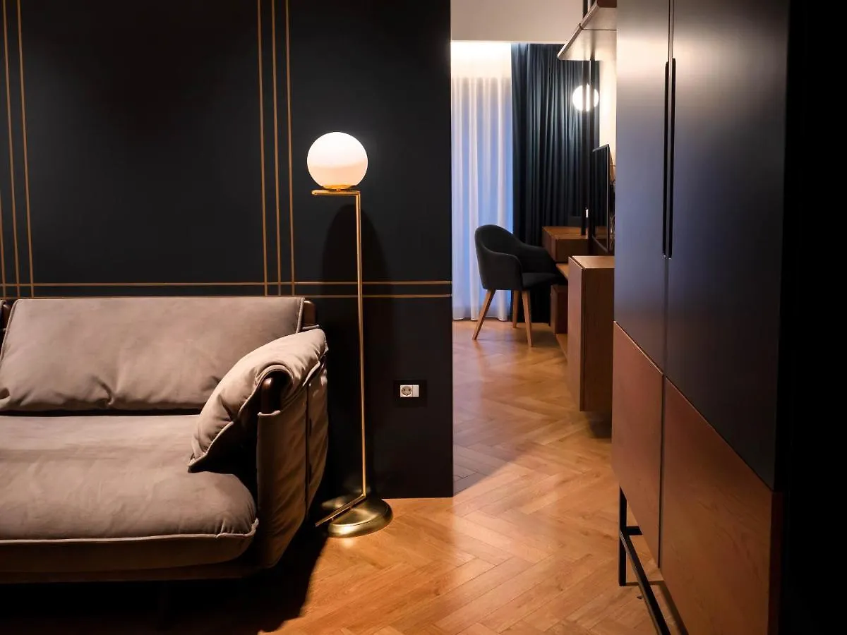 Moncafe Boutique Hotel & Spa Tirana 4*,