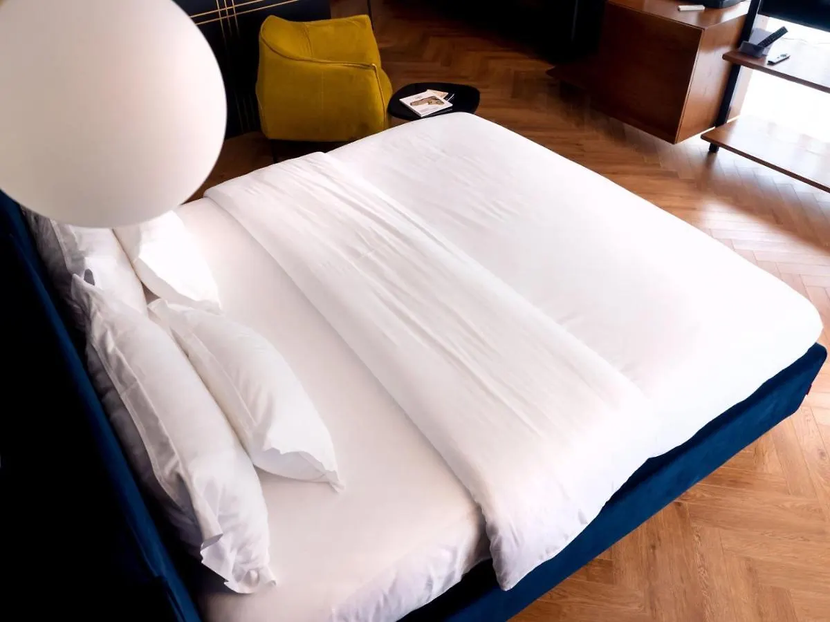 Moncafe Boutique Hotel & Spa Tirana 4*,  Albanien