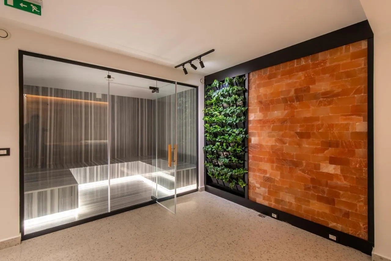 Moncafe Boutique Hotel & Spa Tirana