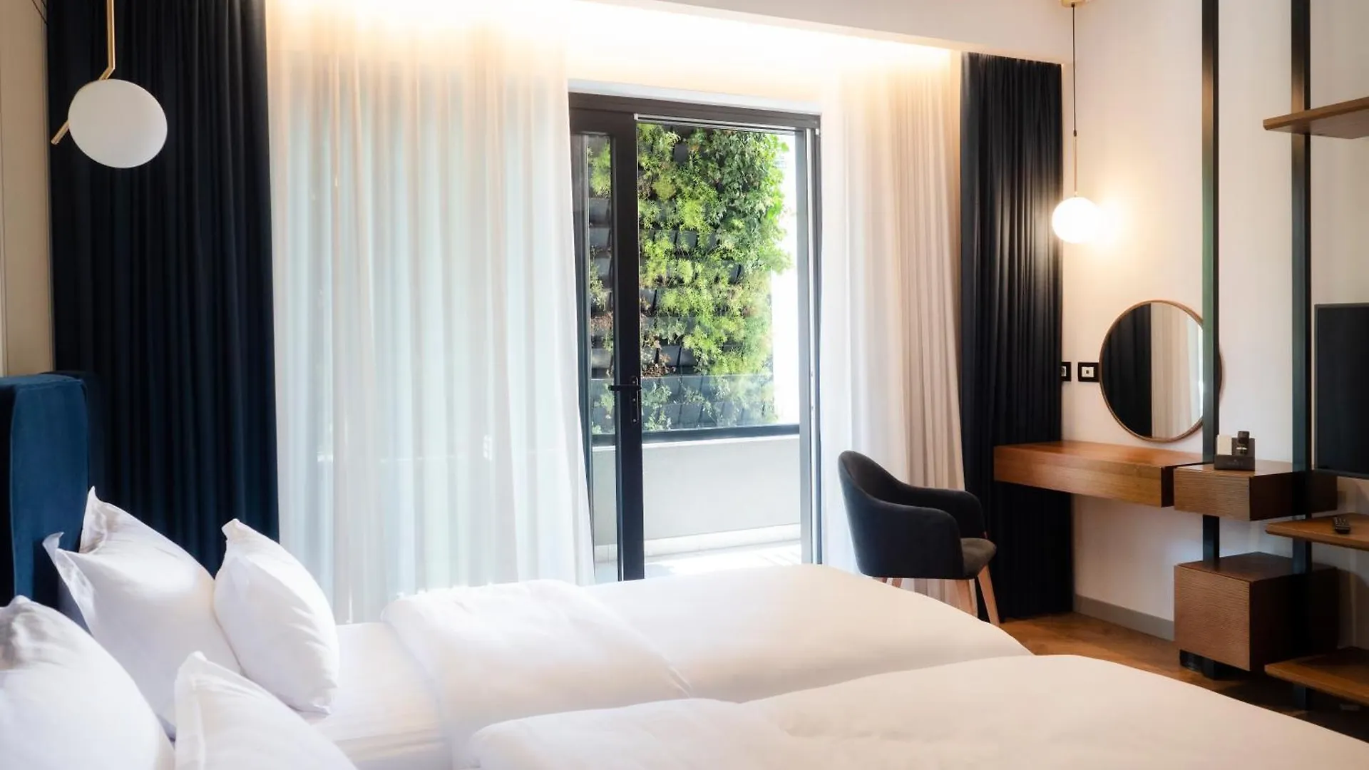 Moncafe Boutique Hotel & Spa Tirana